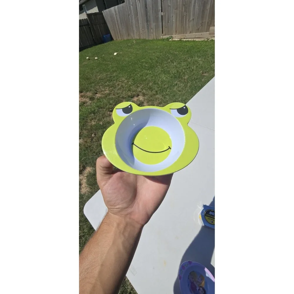 cheerful green And White frog-shaped kids' melamine Bowl